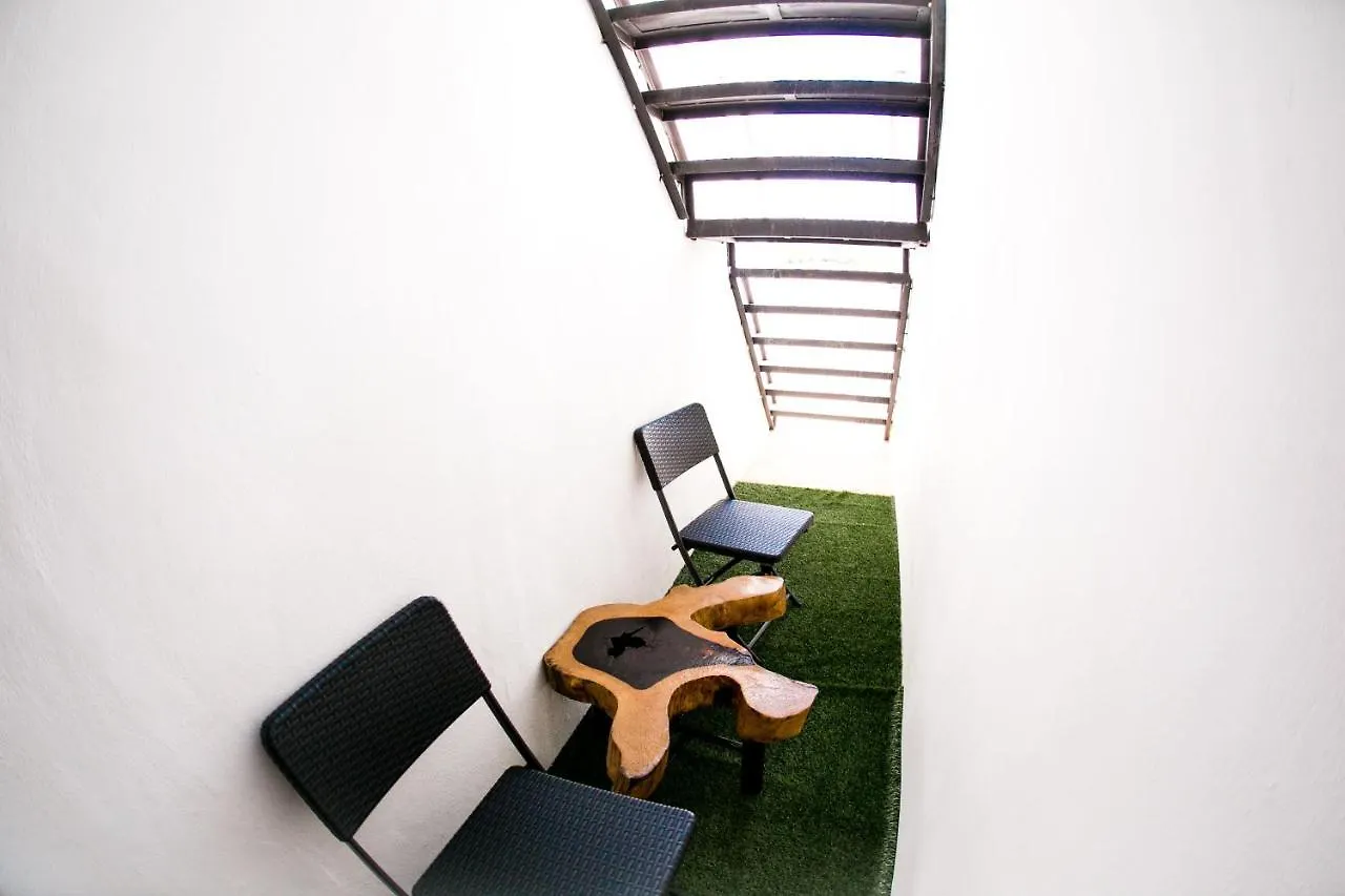 Aparthotel Maui Hostels Playa Del Carmen