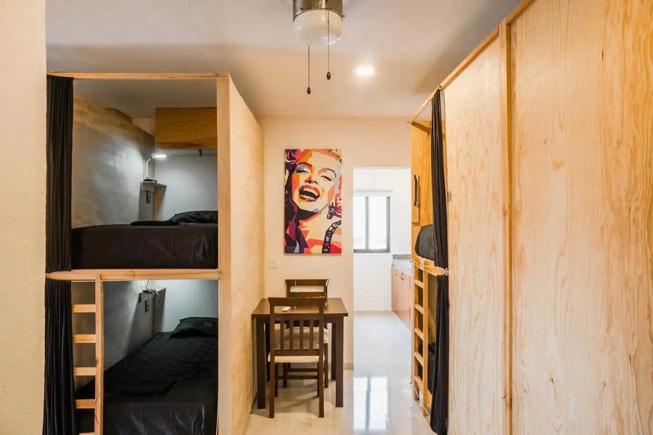 Aparthotel Maui Hostels Playa Del Carmen