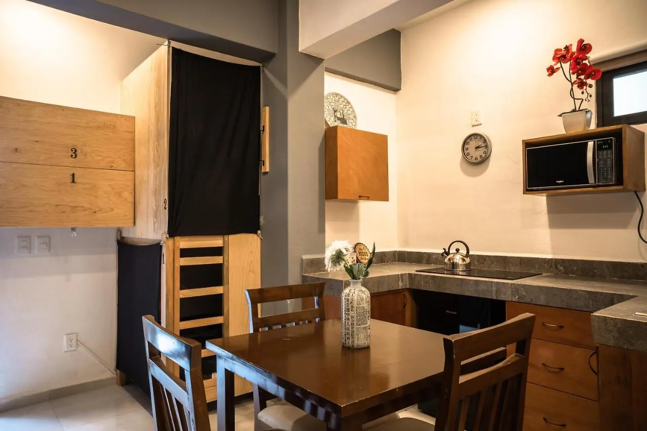 Maui Hostels Playa Del Carmen 4*,