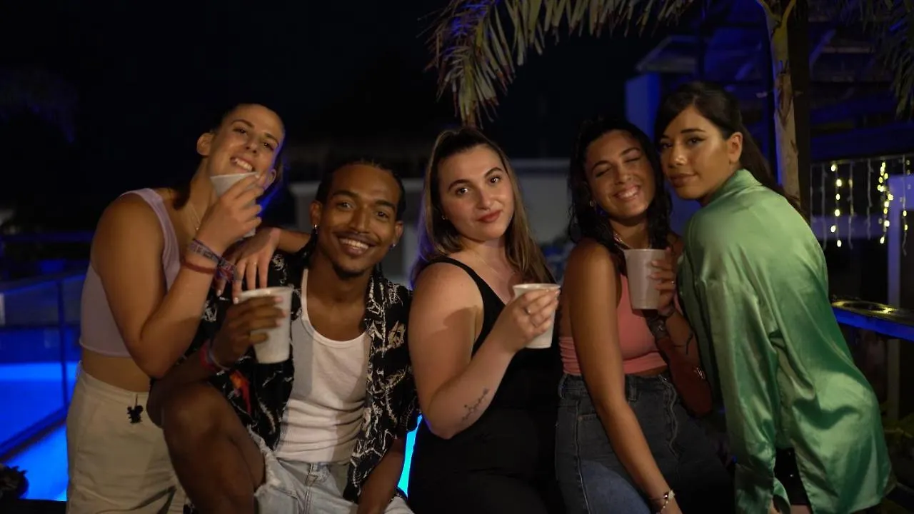 Lejlighedshotel Maui Hostels Playa Del Carmen