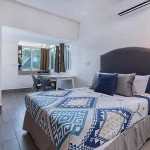 https://cozy-tohoku-studios-by-simply-comfort-2-min-to-the-beach.tulum-hotels.net