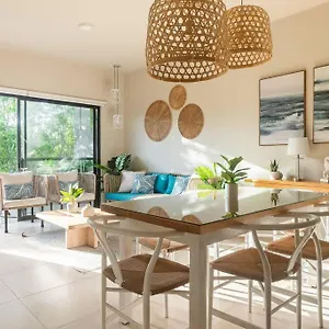 https://aqua.tulum-hotels.net