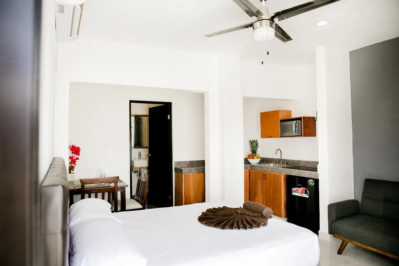 Maui Hostels Playa Del Carmen 4*,  Mexico
