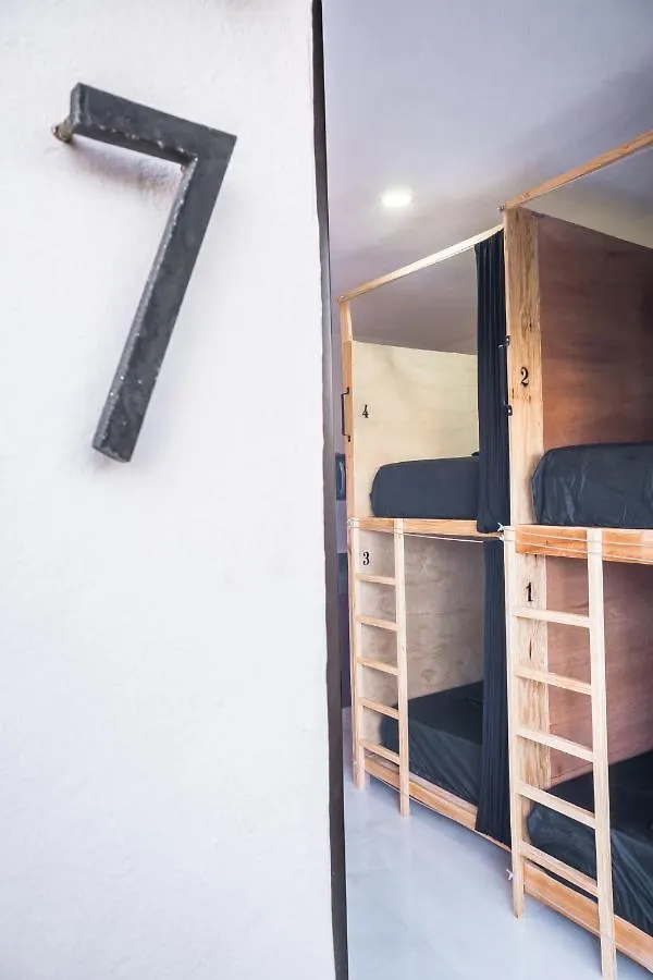 Maui Hostels פלאייה דל כרמן מקסיקו